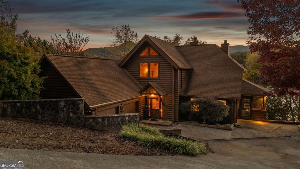 Photo of 429 Oakmont Drive, Hiawassee, GA 30546 (MLS # 10633215)