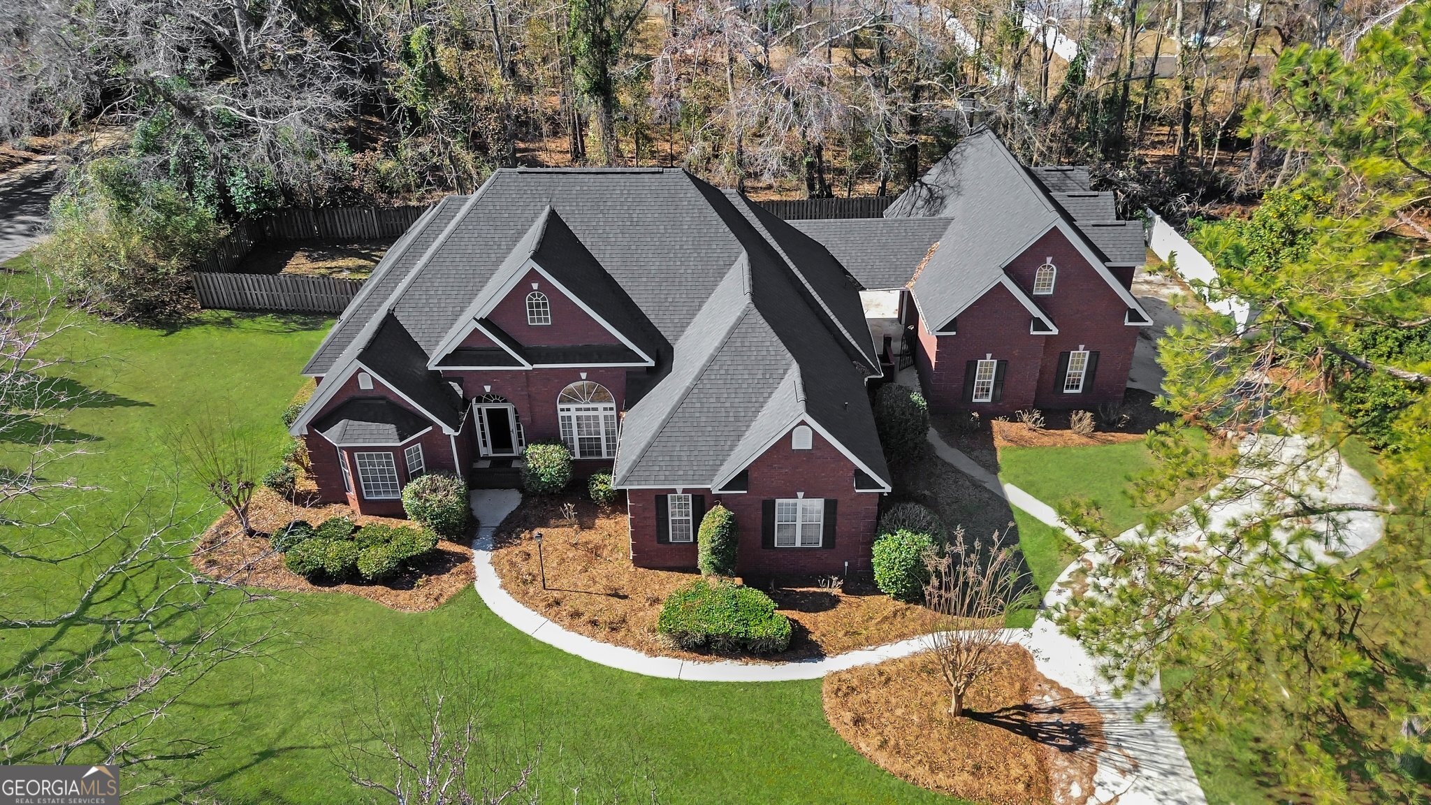 2001 Glen Oaks DR