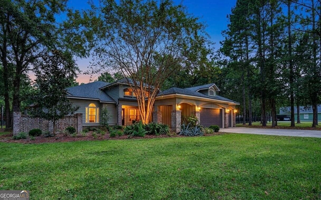 1804 River Pointe DR