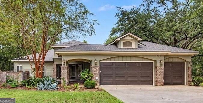 1804 River Pointe DR