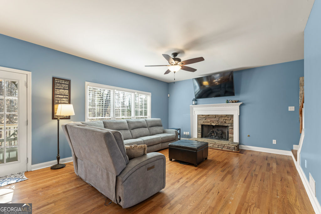 Powder Springs, Georgia 30127, United States, 5 Bedrooms Bedrooms, ,4 BathroomsBathrooms,Residential,Active,92741