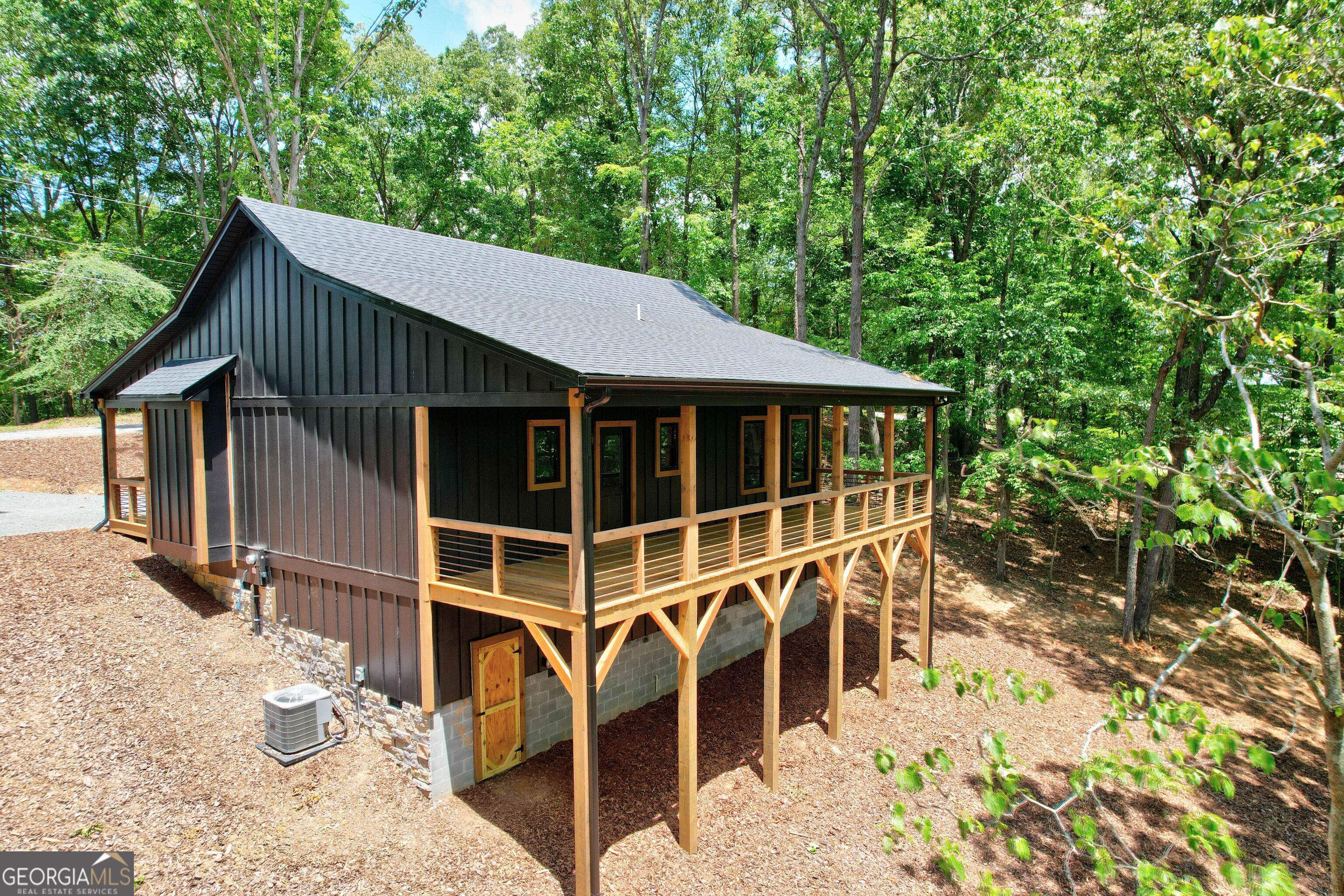112 Morningside Court