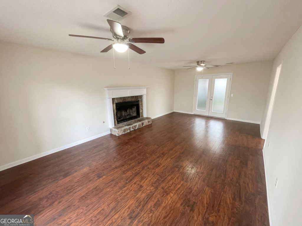 Photo of 70 Sunny Brook Drive, Newnan, GA 30263 (MLS # 10696913)