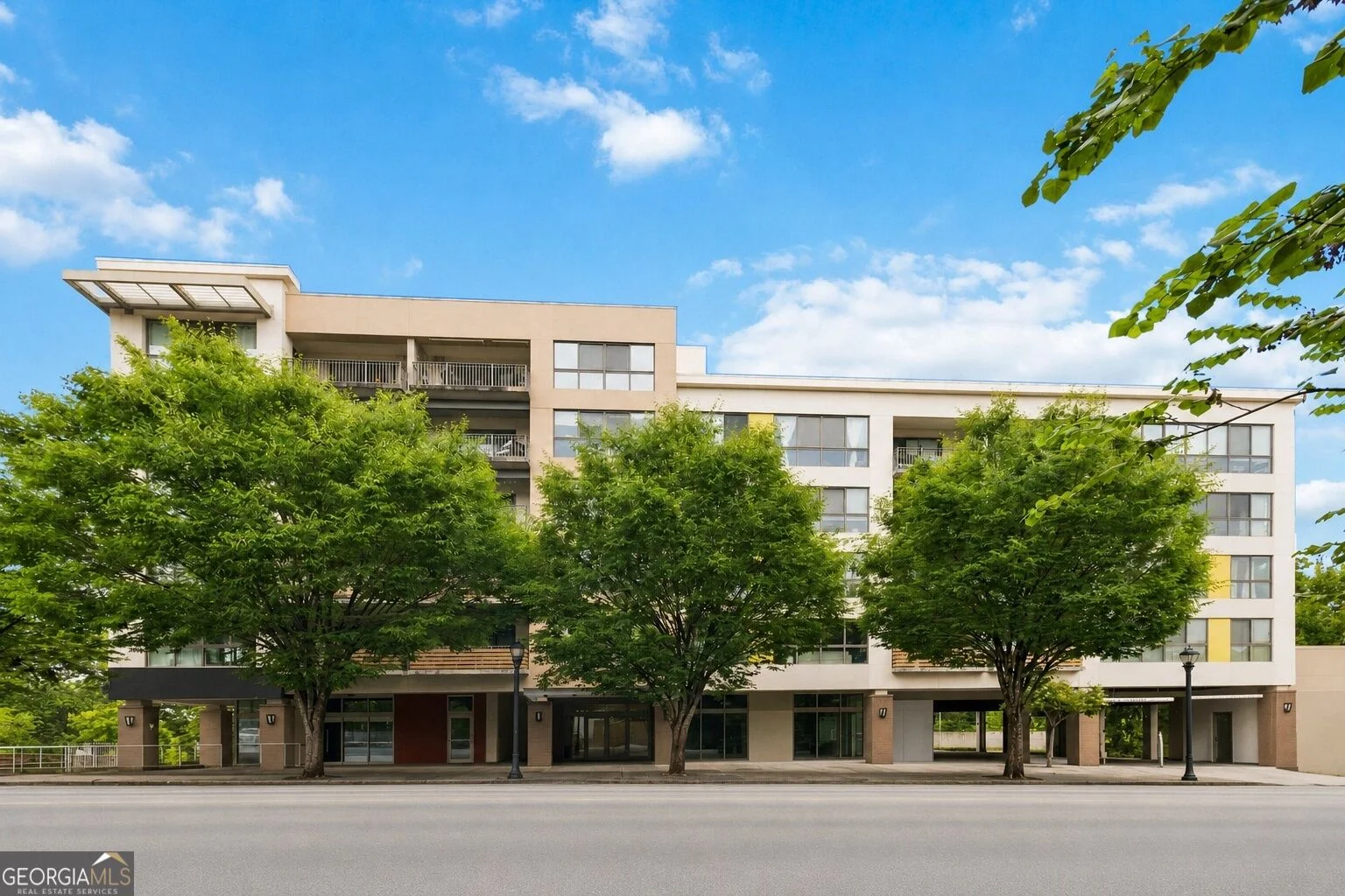 563 Memorial Drive SE Unit 302