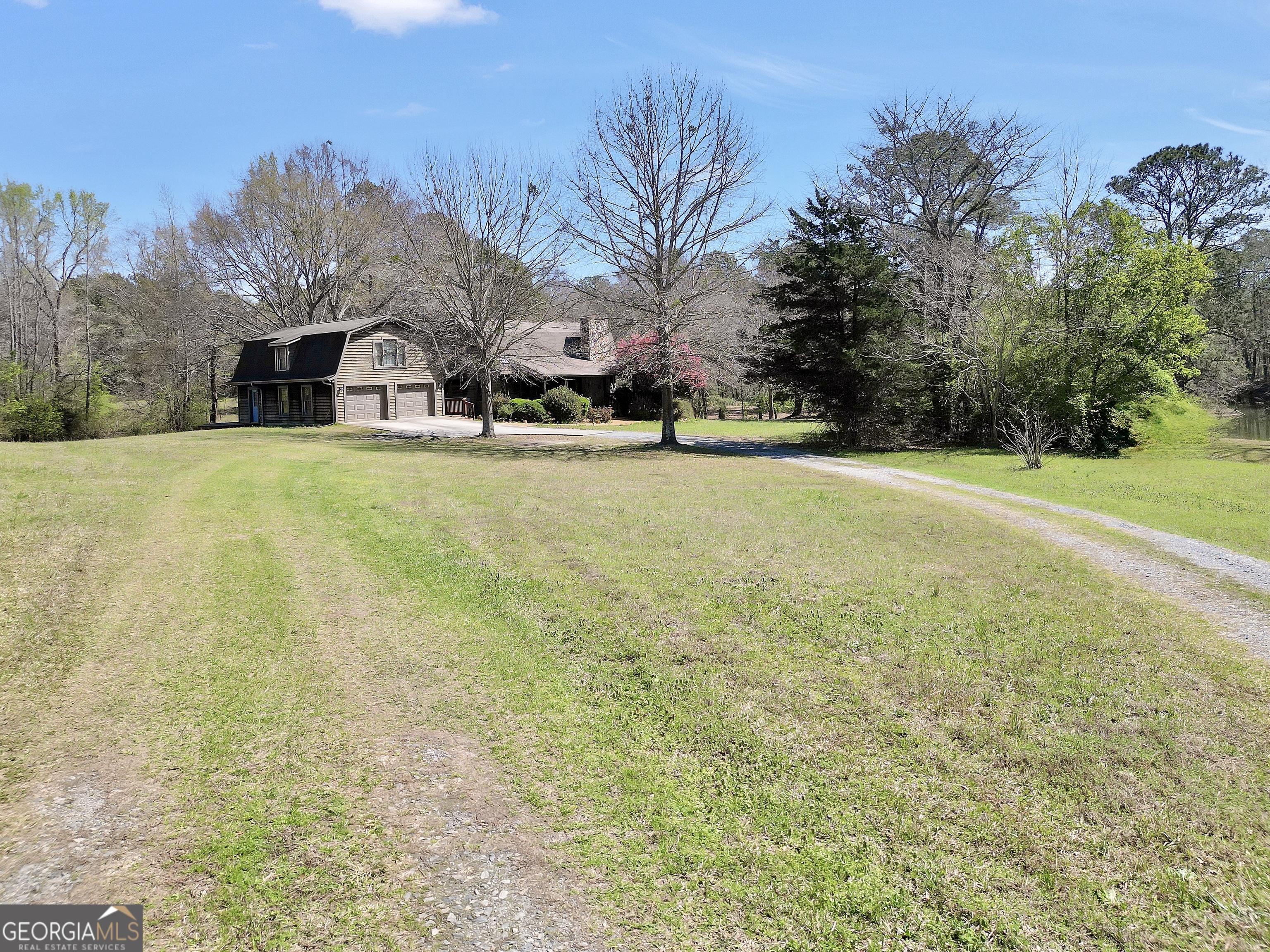 330 Country Kitchen RD