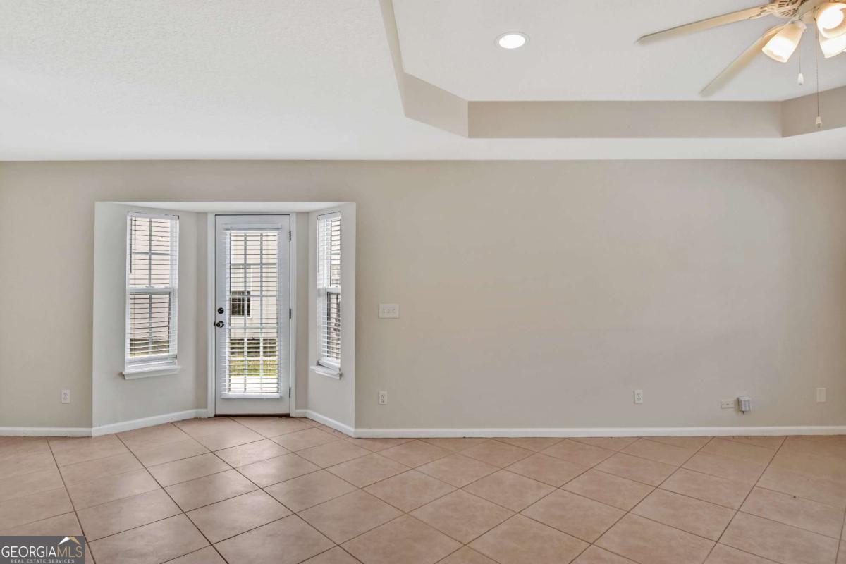 279 & 281 Windridge DR