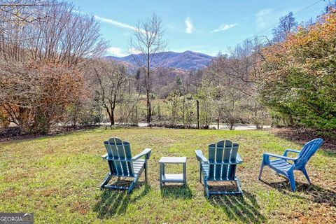 A home in Hiawassee