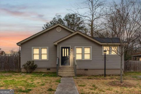 Photo of 202 Gordon Street, Rockmart, GA 30153 (MLS # 10702315)