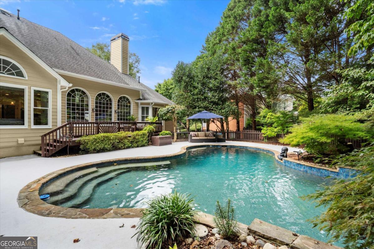 201 Devonshire CT