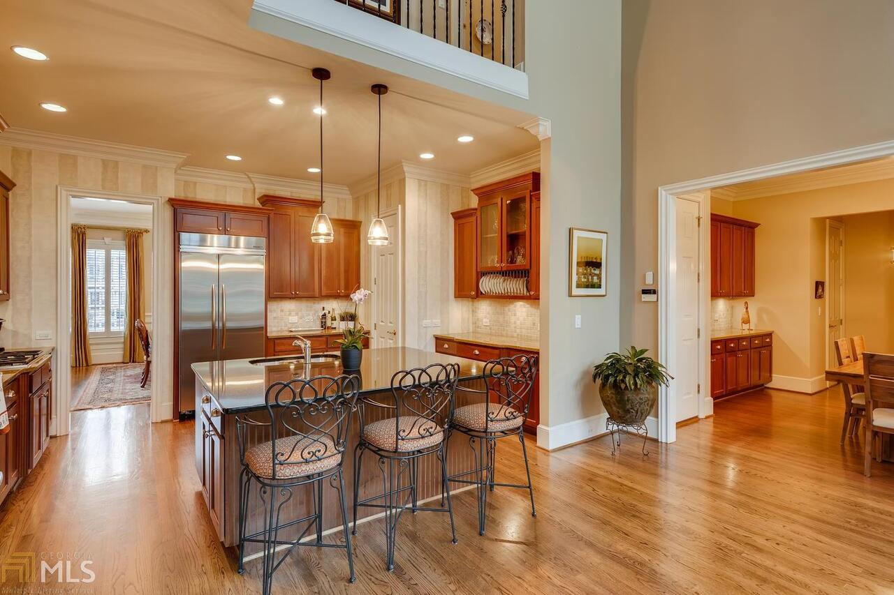 The Enclave At Glenridge - Residential
