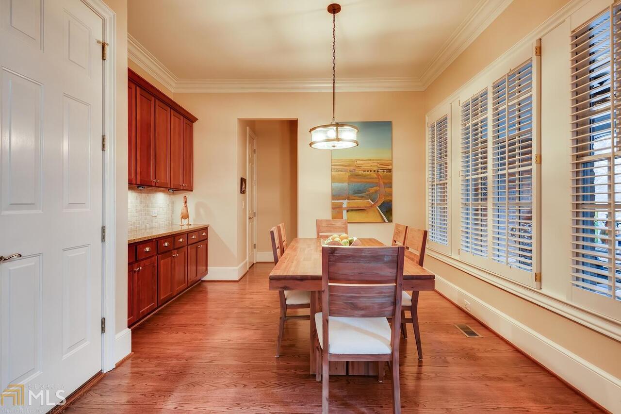 The Enclave At Glenridge - Residential
