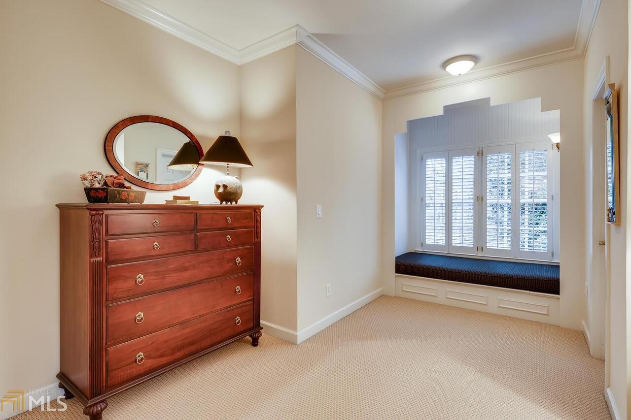 The Enclave At Glenridge - Residential