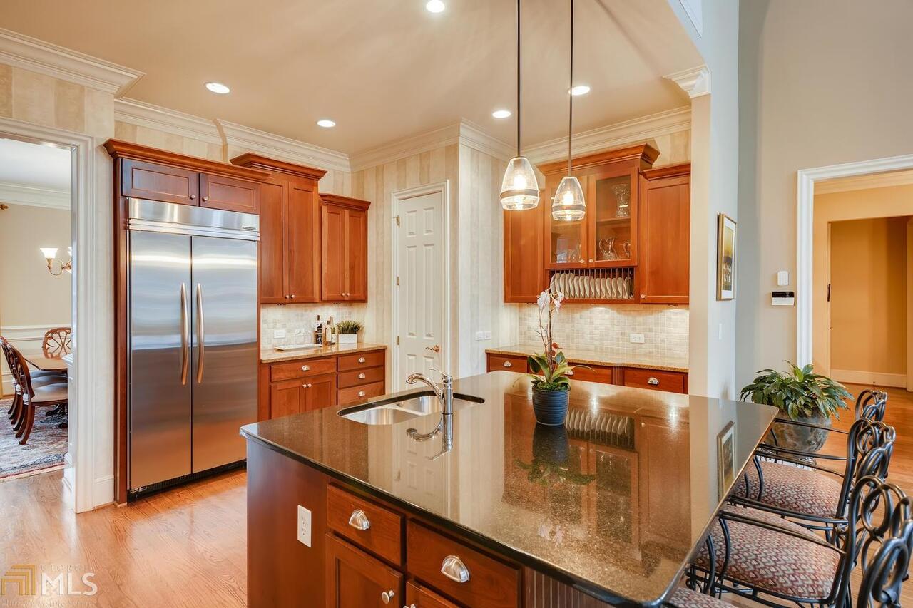 The Enclave At Glenridge - Residential