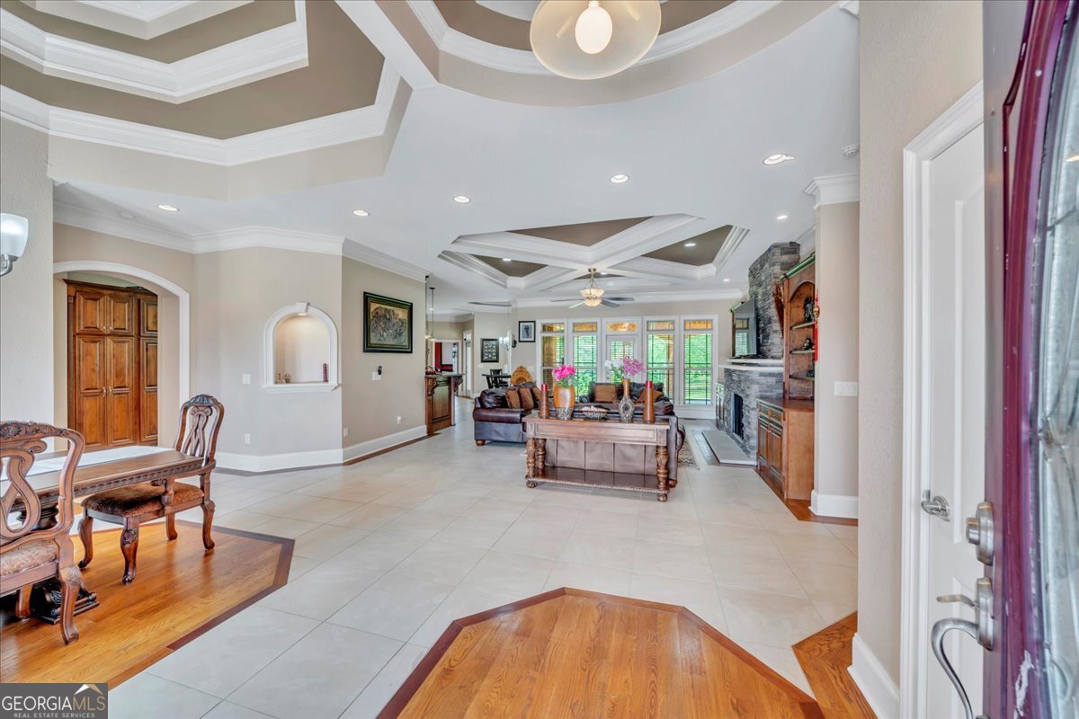 215 Little Hickory DR