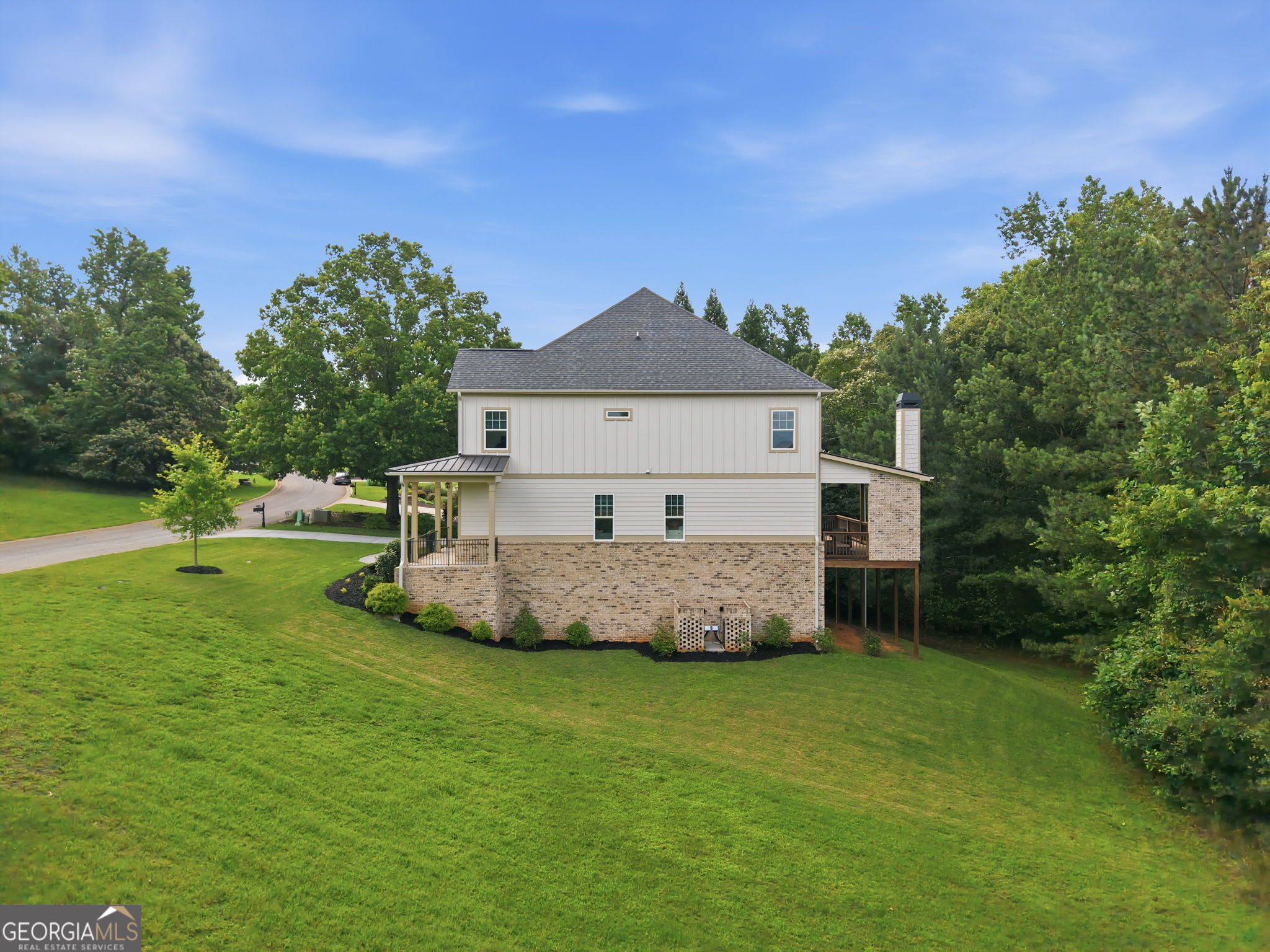 431 Harmony Grove LN