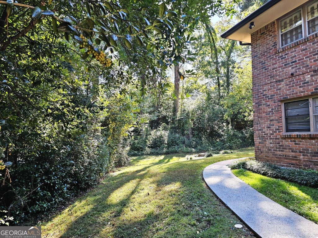 Photo of 1425 Southland Vista Court NE, Atlanta, GA 30329 (MLS # 10882291)
