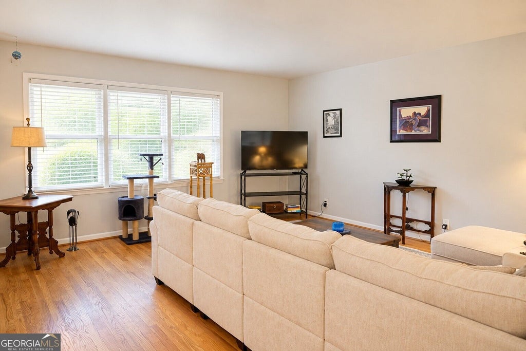Photo of 1425 Southland Vista Court NE, Atlanta, GA 30329 (MLS # 10882291)