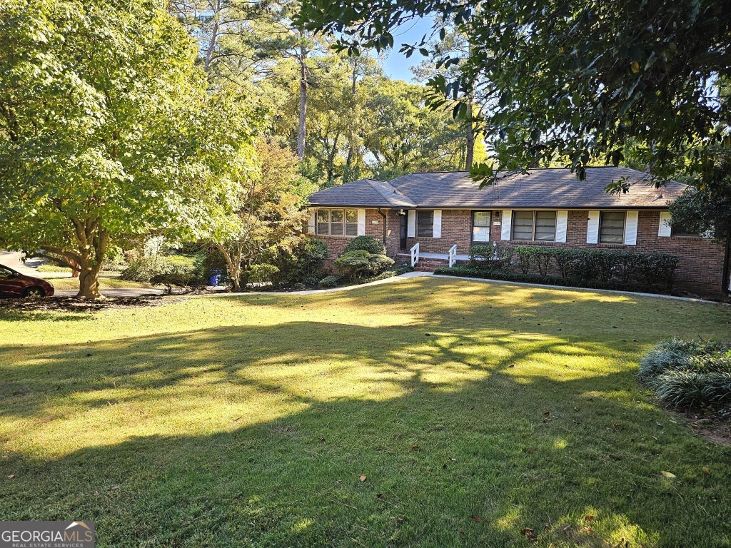 Photo of 1425 Southland Vista Court NE, Atlanta, GA 30329 (MLS # 10882291)