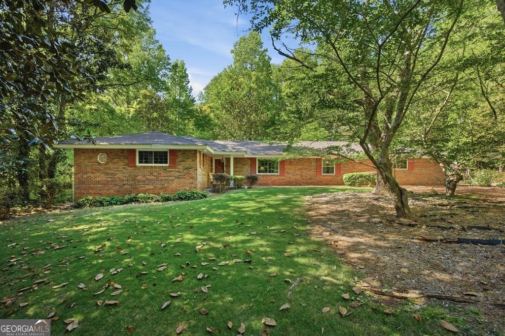 Photo of 2907 Glad Dale Drive SE, Conyers, GA 30094 (MLS # 10832980)