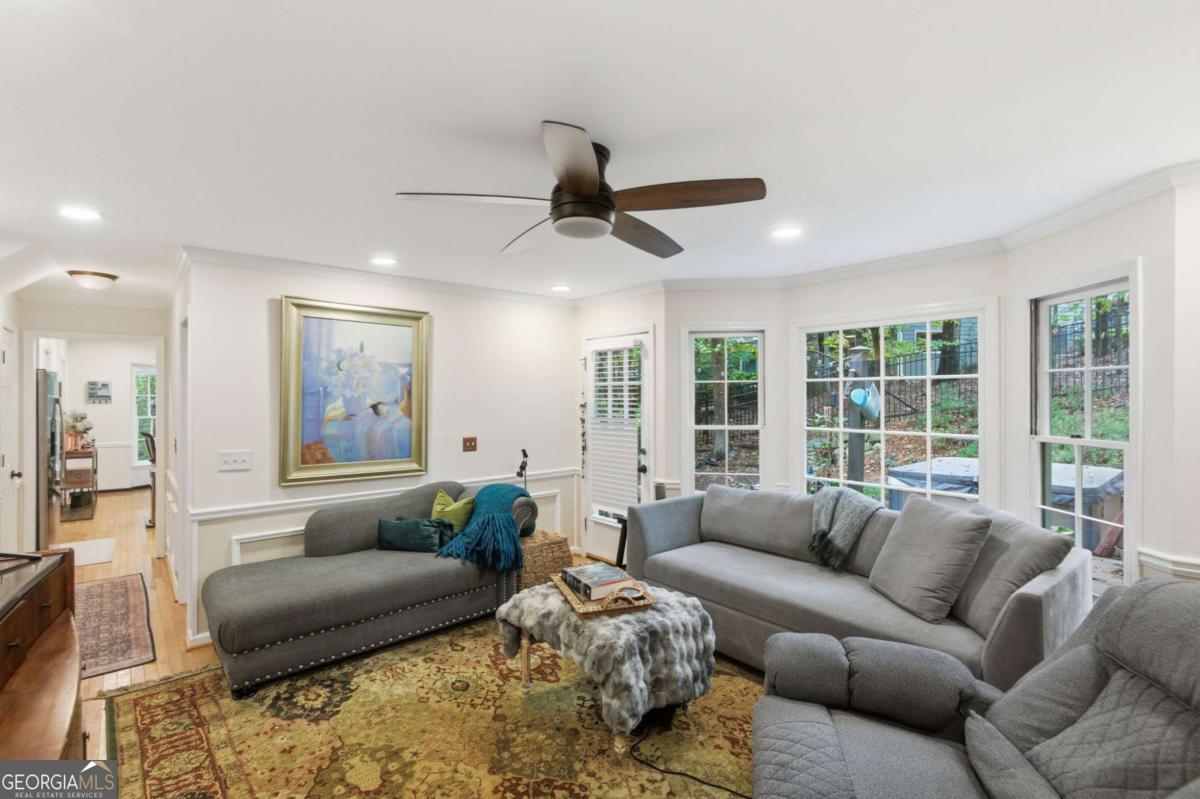 9156 Branch Valley WAY