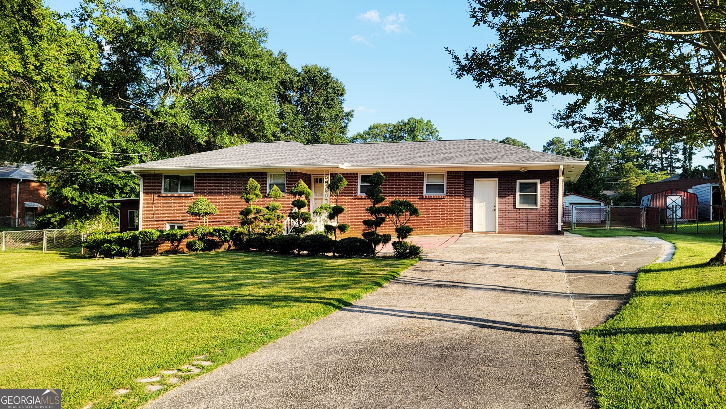 1527 Patricia DR