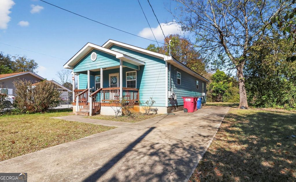 Photo of 563 Carmen Place, Macon, GA 31206 (MLS # 10674350)