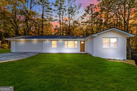 Photo of 3790 Brook Way SW, Atlanta, GA 30331 (MLS # 10701887)