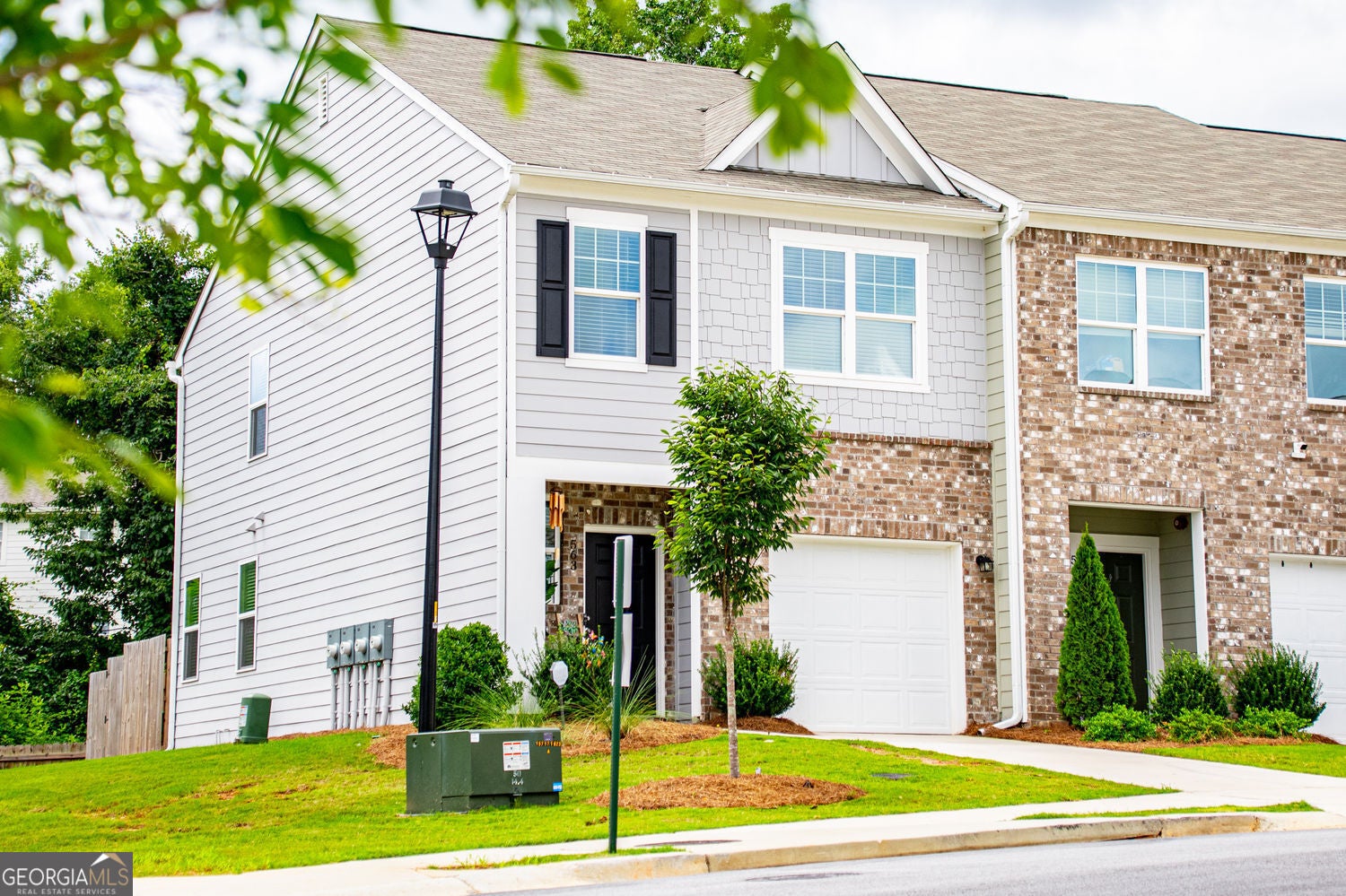 563 Magnolia CIR
