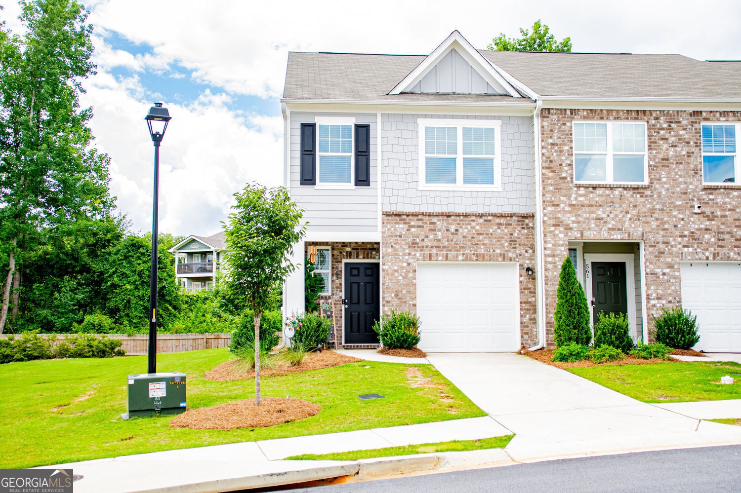 563 Magnolia CIR