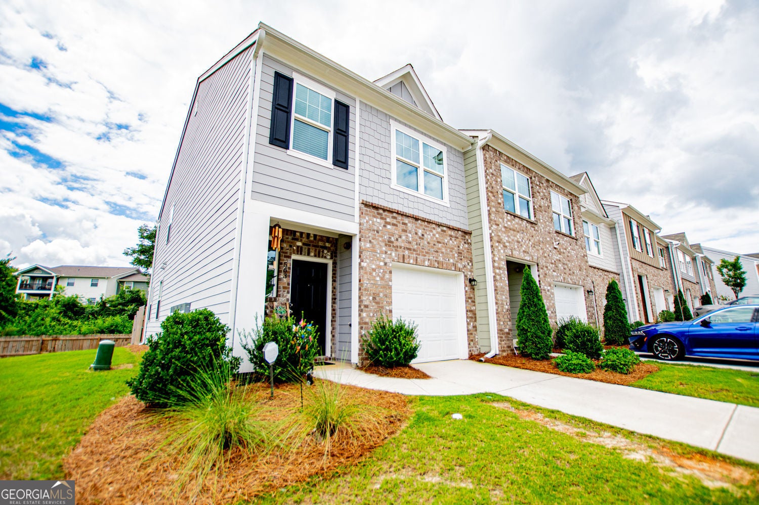 563 Magnolia CIR