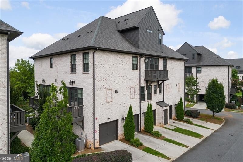 Serenade - Residential