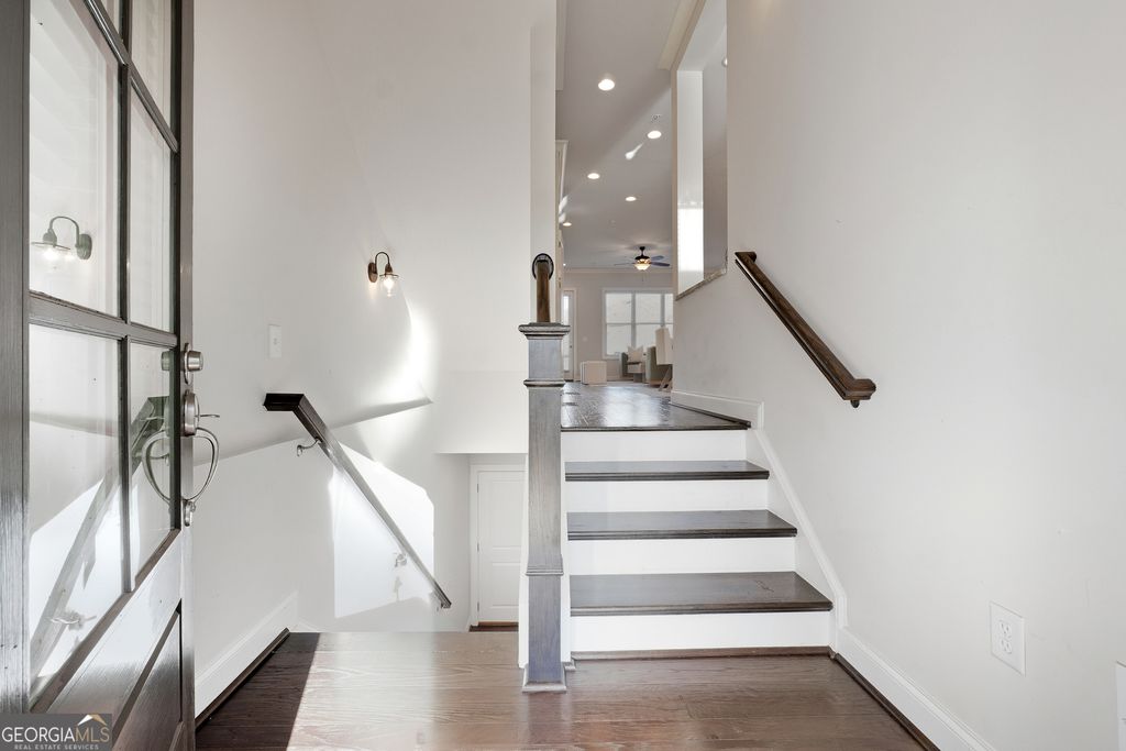 Photo of 318 Lantana Lane, Woodstock, GA 30188 (MLS # 10673768)