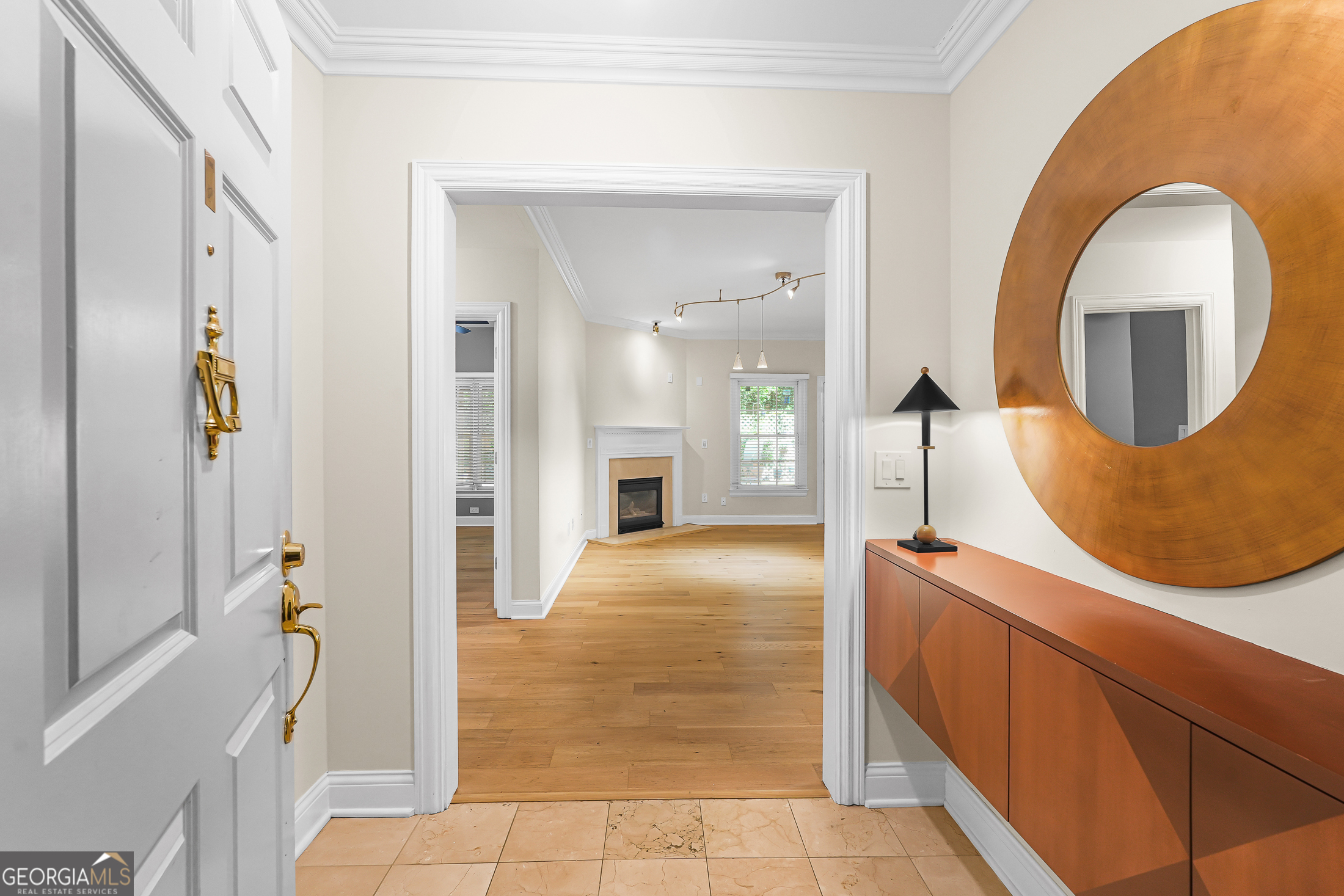 211 Colonial Homes DR NW 1105