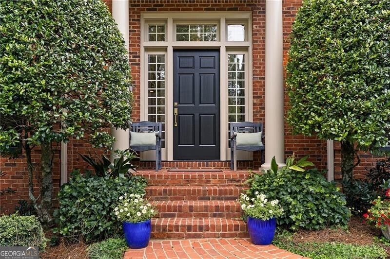 Photo of 220 Powers Cove NW, Atlanta, GA 30327 (MLS # 10843286)