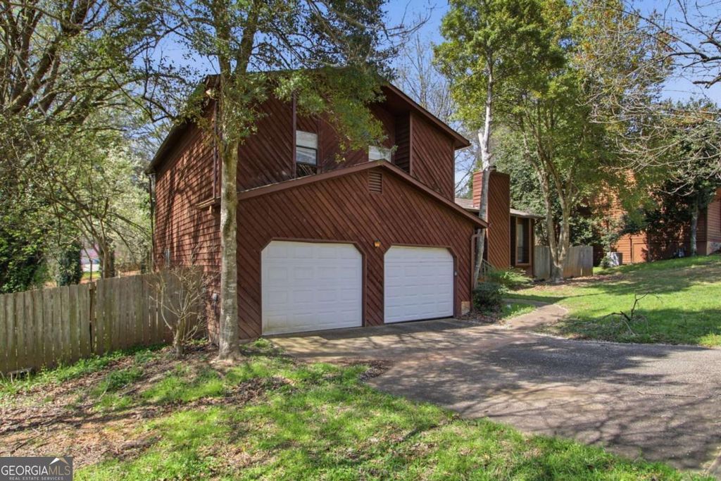 Photo of 3415 Sheree Trail, Stone Mountain, GA 30087 (MLS # 10709908)