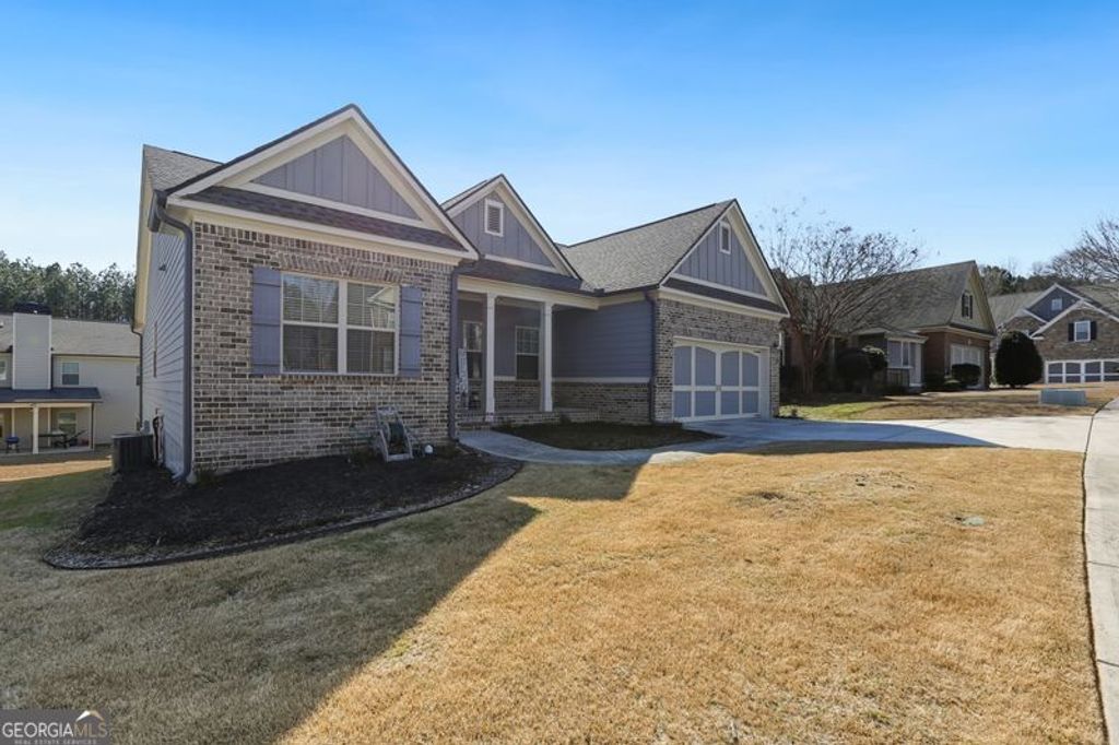 Photo of 1317 Elmswood Glen Way, Lawrenceville, GA 30045 (MLS # 10690895)