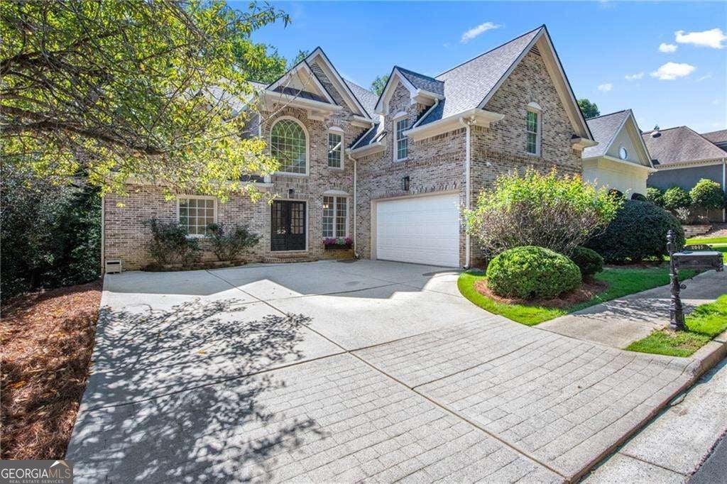 2045 River Falls DR