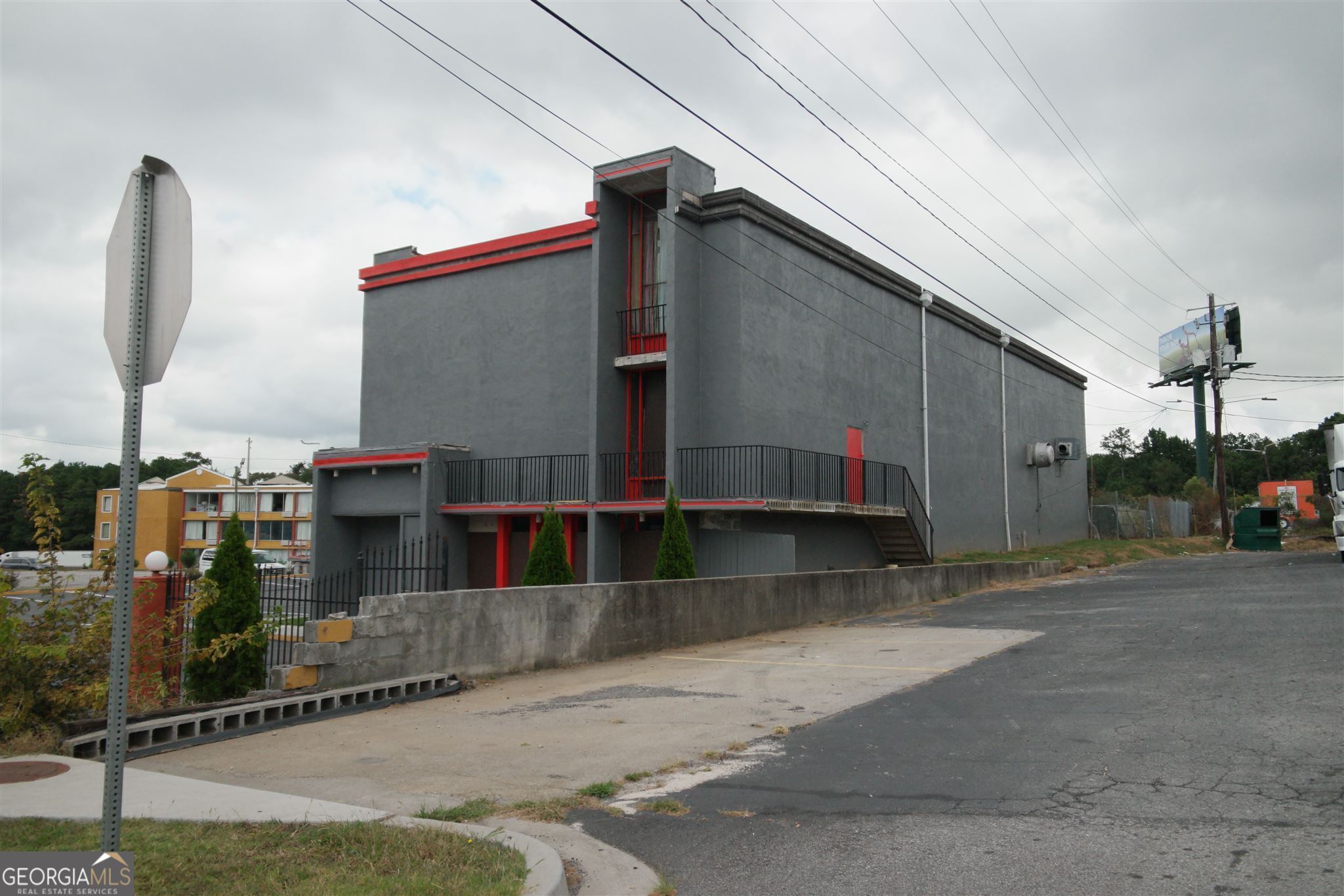 4498 Washington