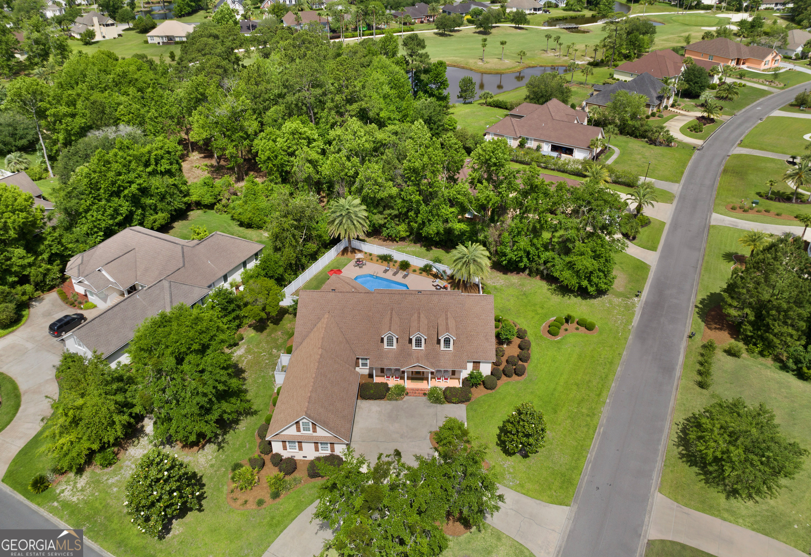 106 Majestic DR