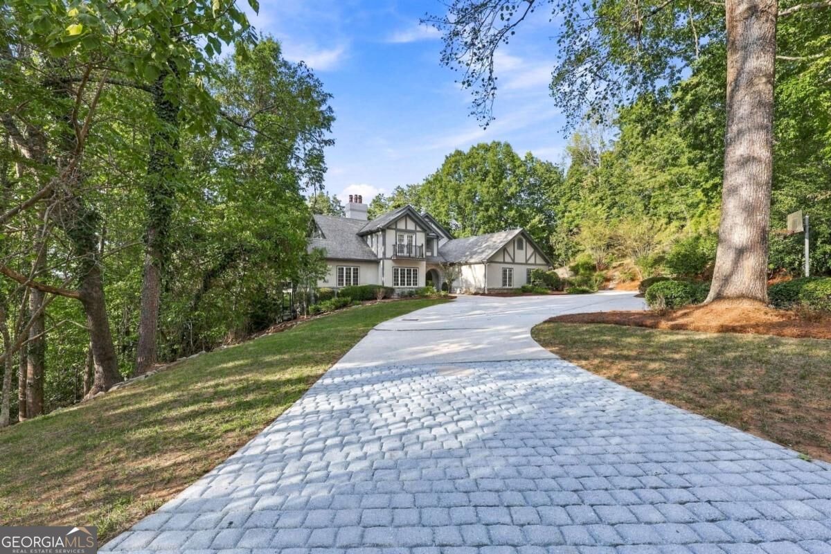 1340 Dixon CIR