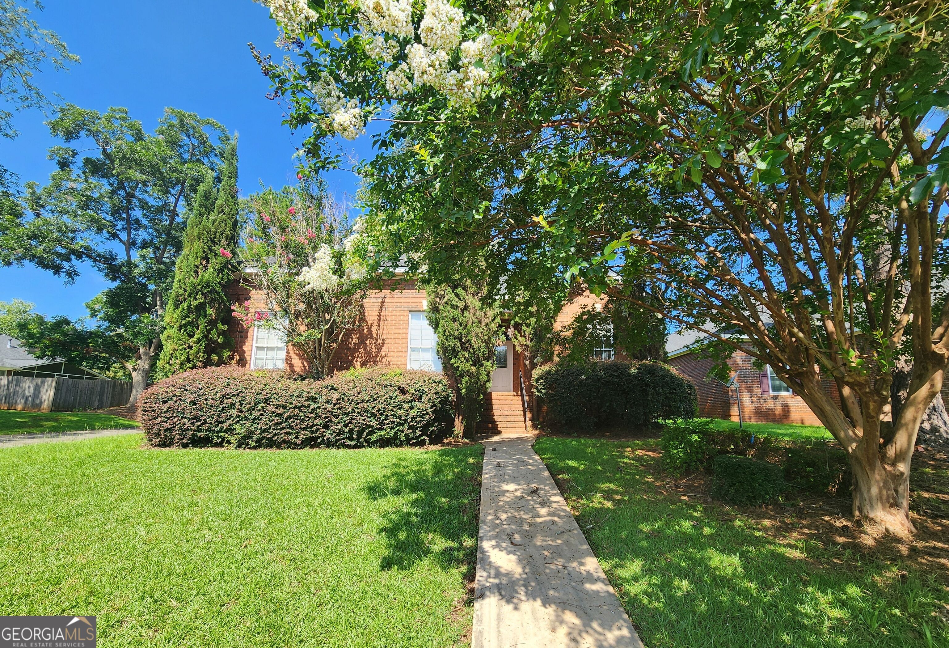 1817 Regalwood DR