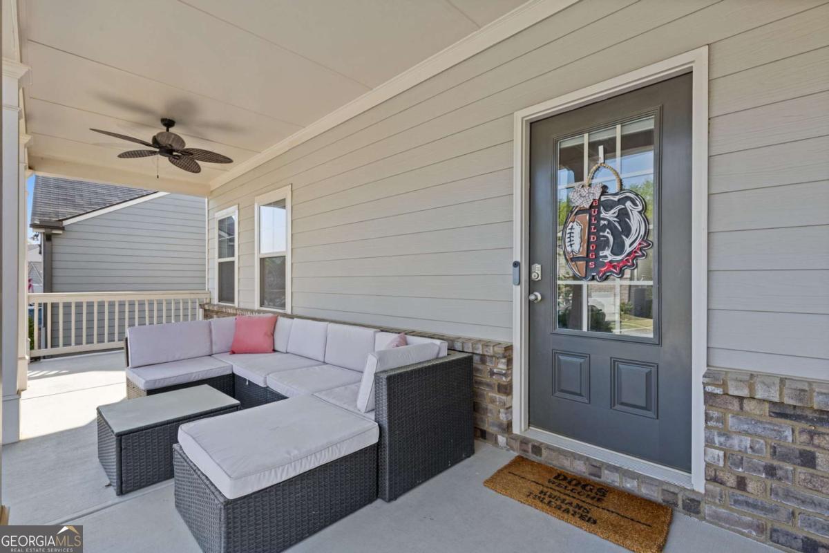 81 Creekside Bluff WAY