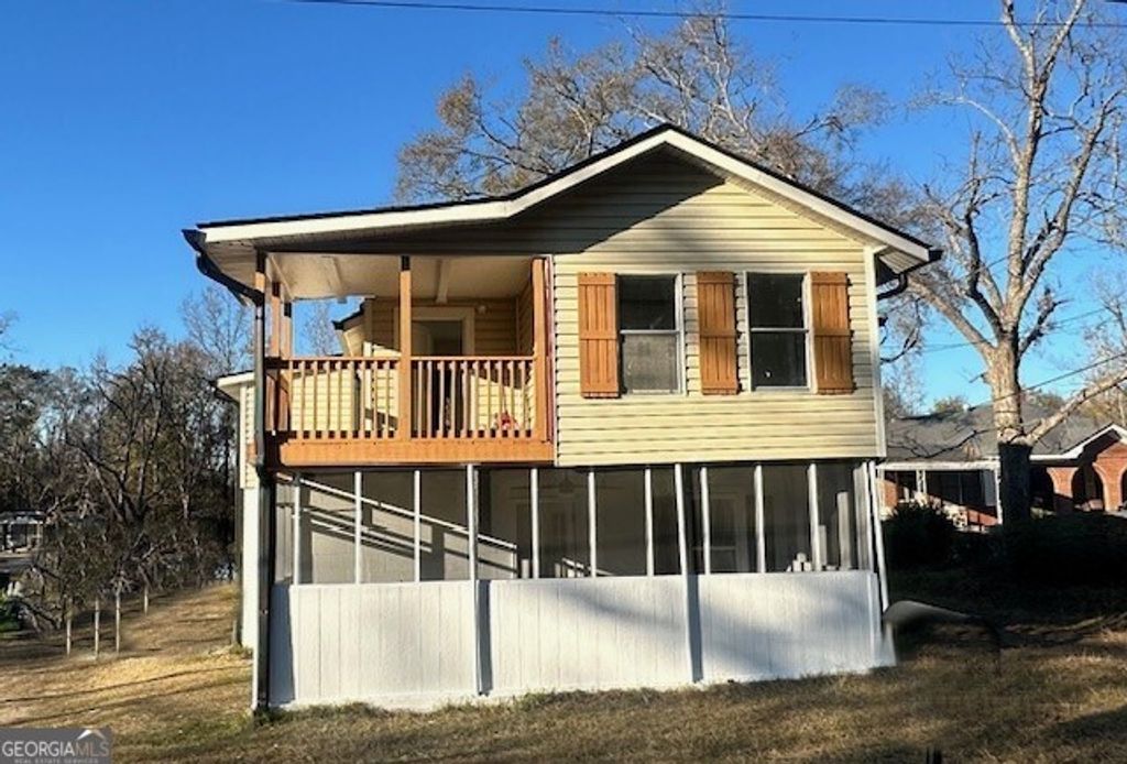 Photo of 621 W Jones Avenue, Statesboro, GA 30458 (MLS # 10659817)