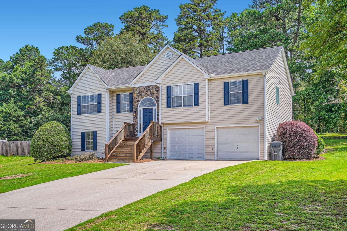 3290 Spincaster WAY