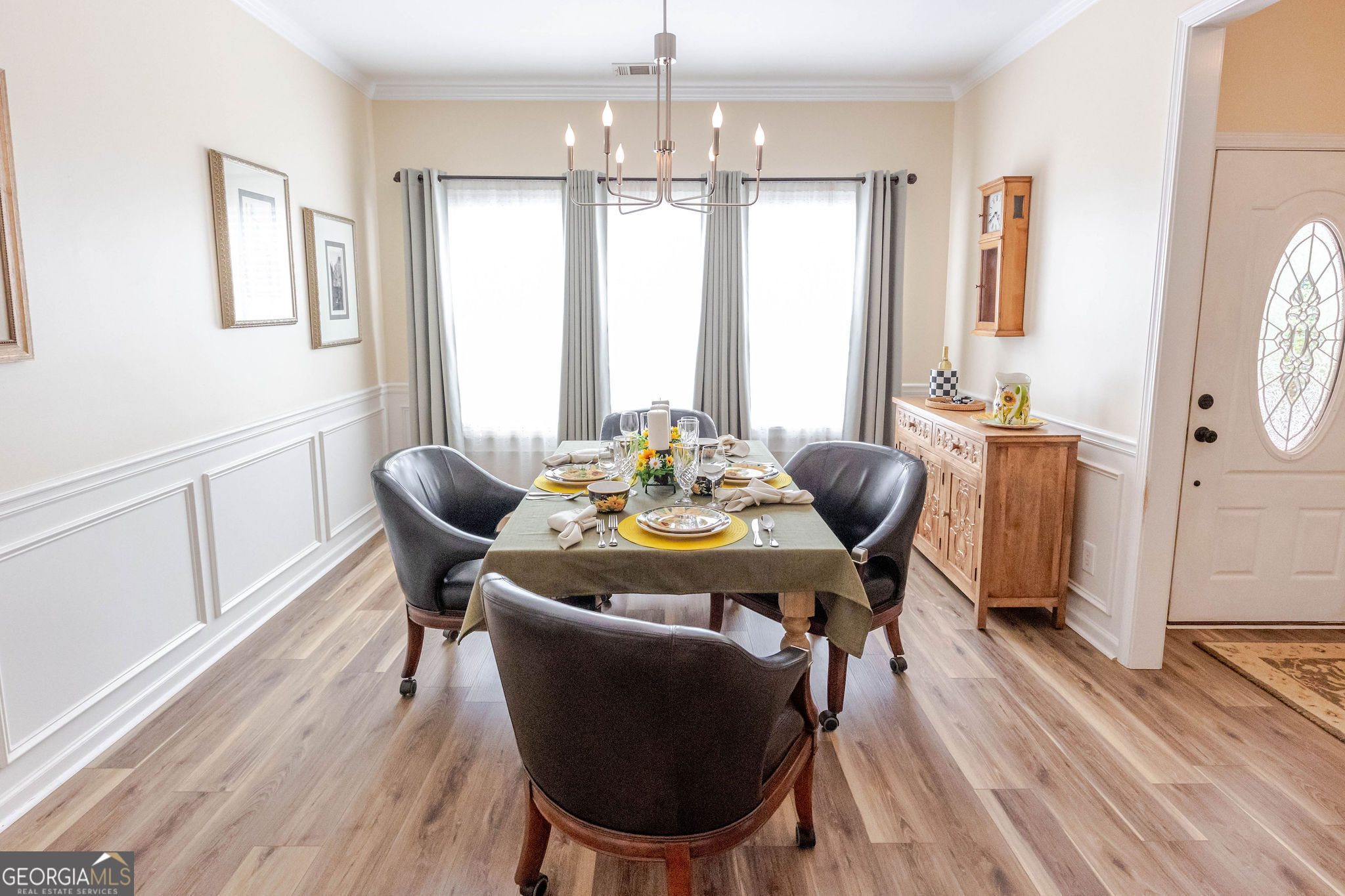 445 Tuxedo DR