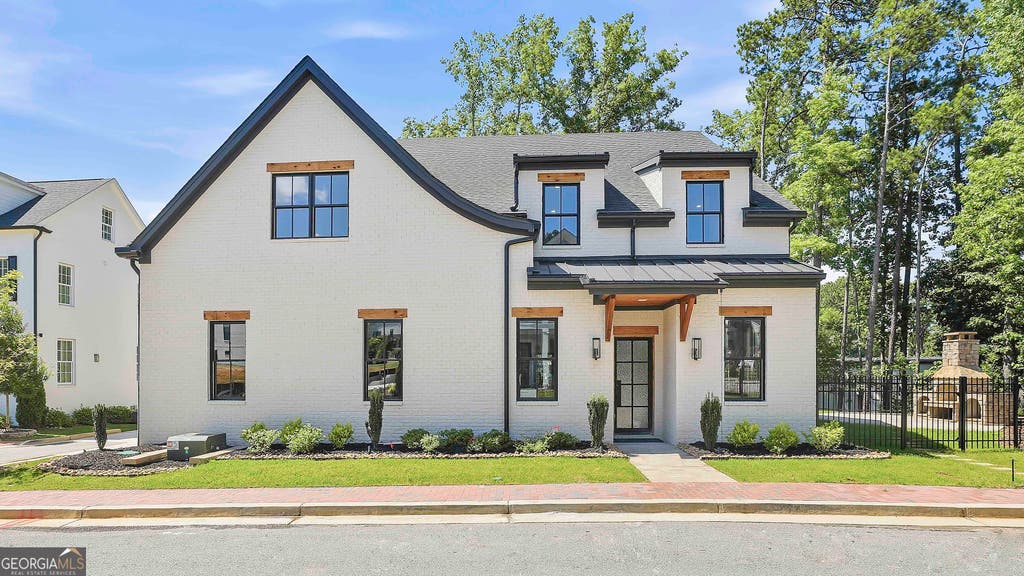 Photo of 910 Laurel Brooke Avenue, Peachtree City, GA 30269 (MLS # 10813009)