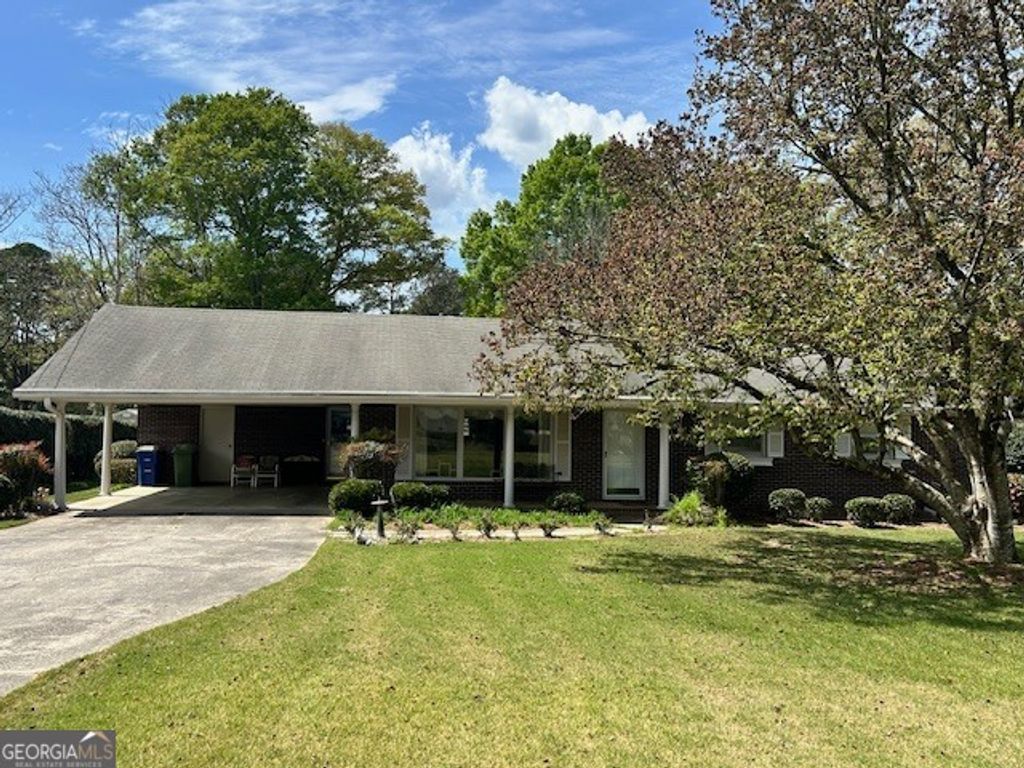 Photo of 1123 Skyine Dr, Griffin, GA 30223 (MLS # 10777333)
