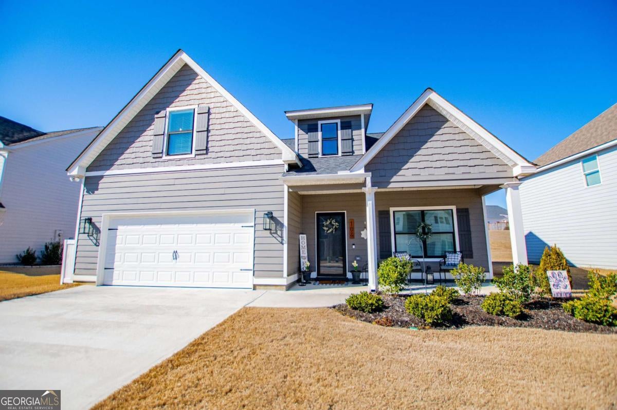 104 Kingston CIR
