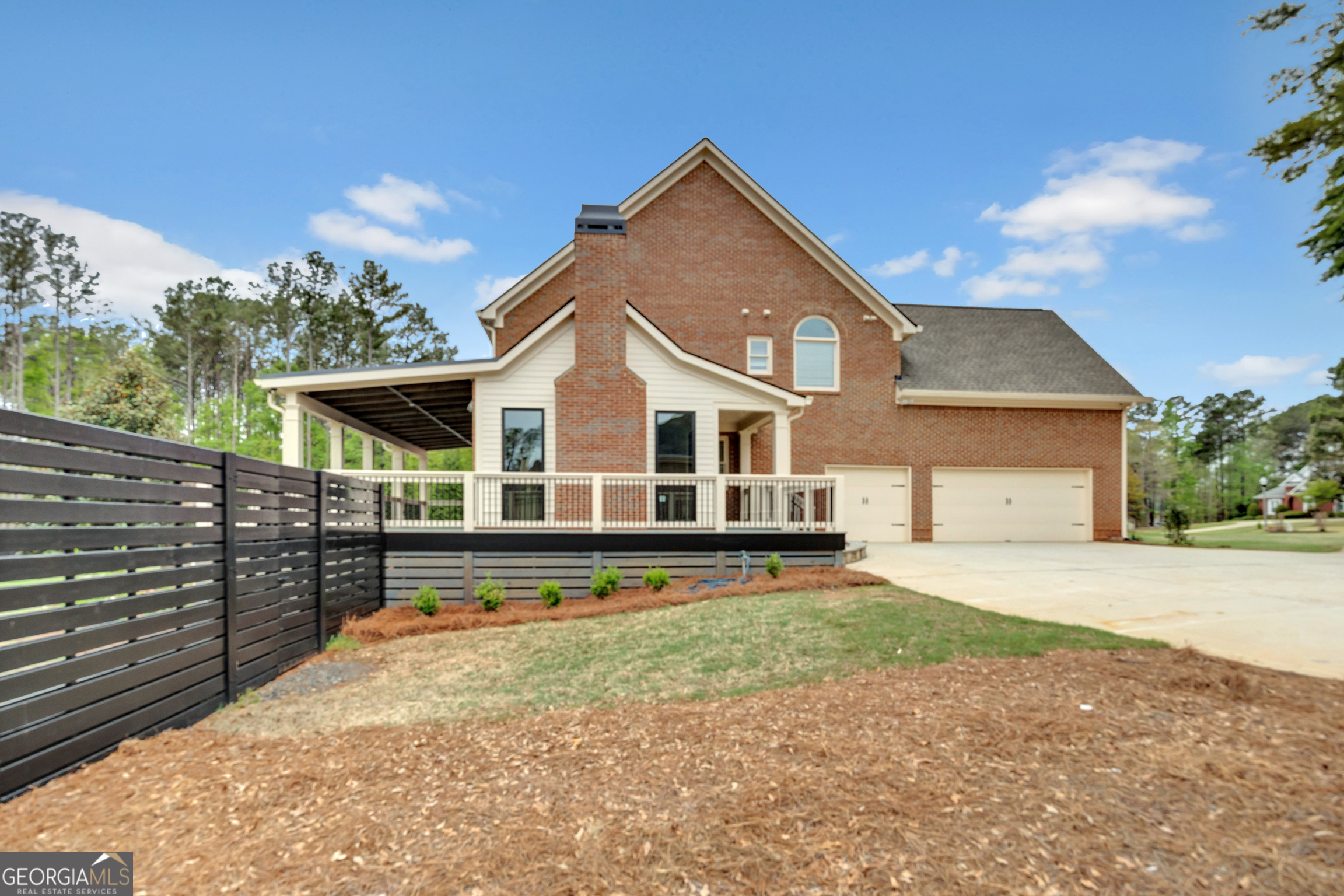 50 Drummond PL