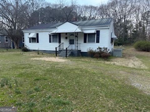 165 Hart TER Hartwell GA 30643